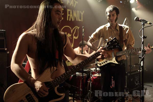 THE FAT WHITE FAMILY - 2016-03-02 - PARIS - La Maroquinerie - 